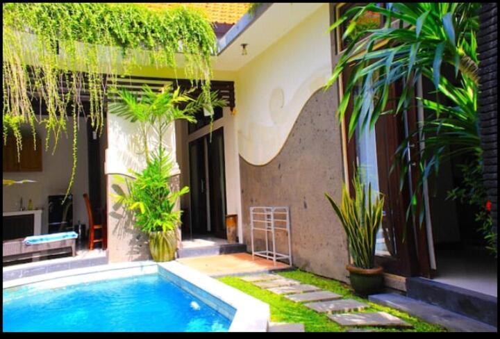 Alit Bali Villa Canggu  Room photo